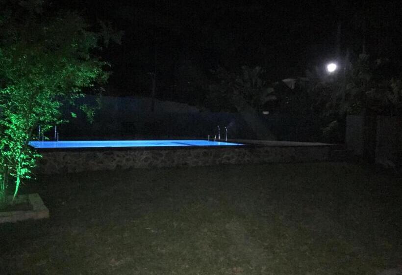 エコノミールーム, Relax Inn Hikkaduwa