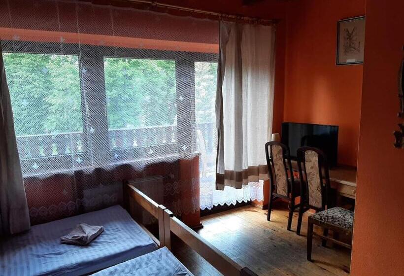 Номер Стандарт Трехместный, Usługi Hotelarskie Karpacz