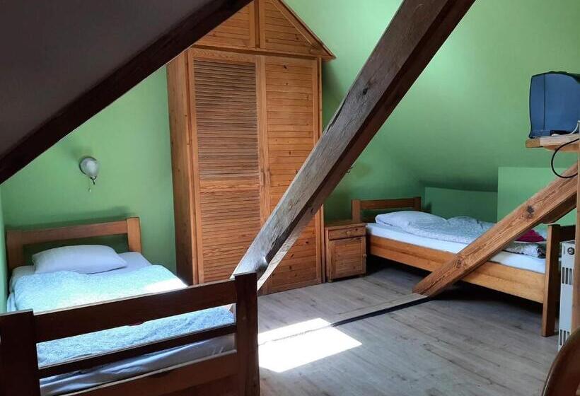 Номер Стандарт, Usługi Hotelarskie Karpacz