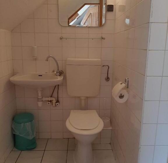Номер Стандарт, Usługi Hotelarskie Karpacz