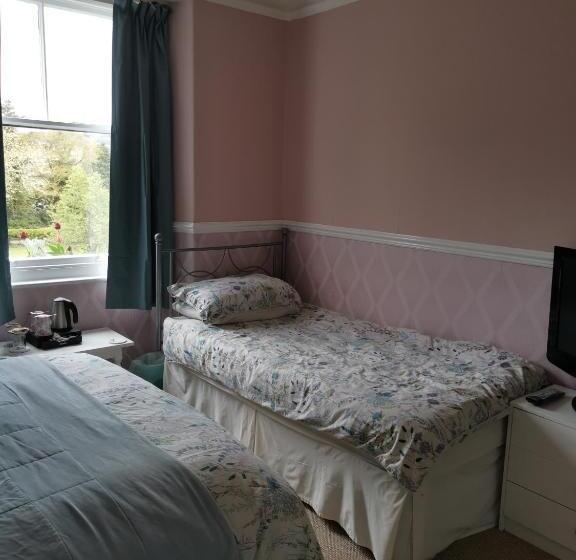 Семейный Номер, Brooklands Guest House
