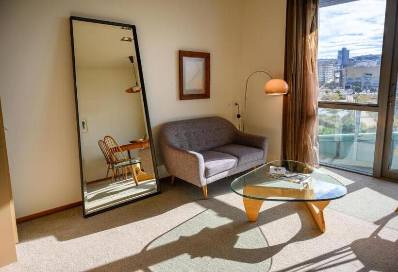 Люкс, Ohtel Wellington