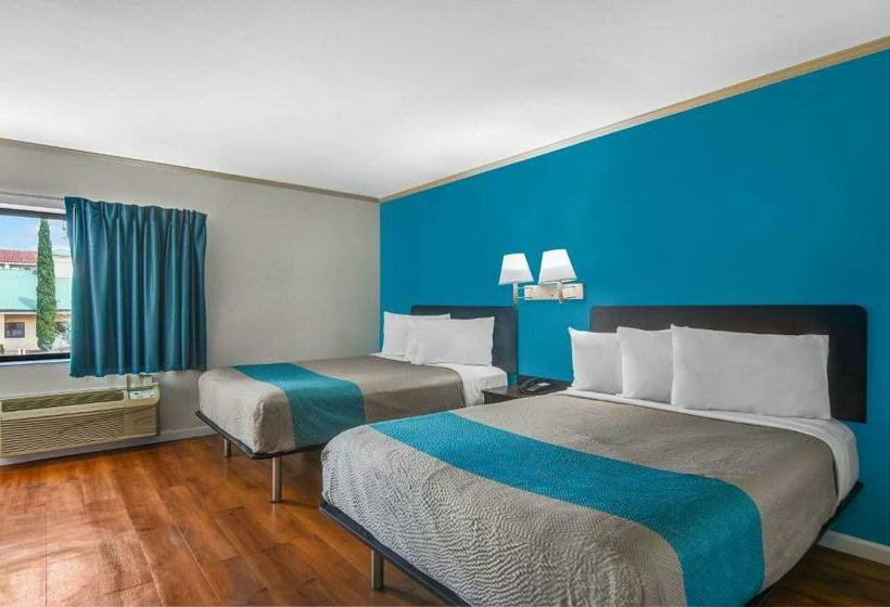 4인용 스탠다드 룸, Motel 6 norcross, Ga
