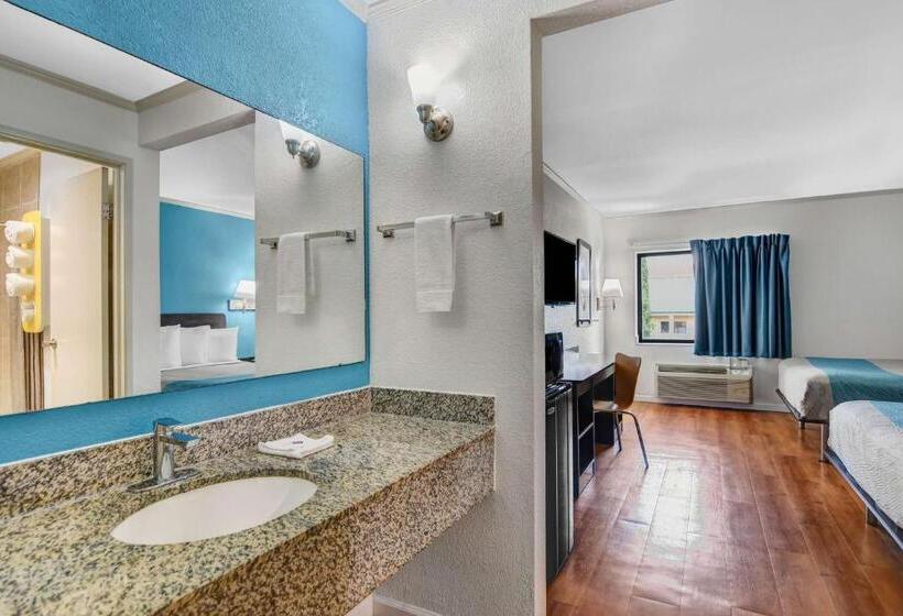 스탠다드 룸 킹사이즈 침대, Motel 6 norcross, Ga