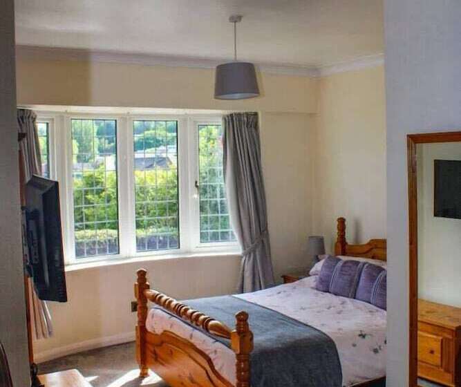 חדר סטנדרט, Burleigh House , A Cosy Retreat In Agatha Christie S Hometown