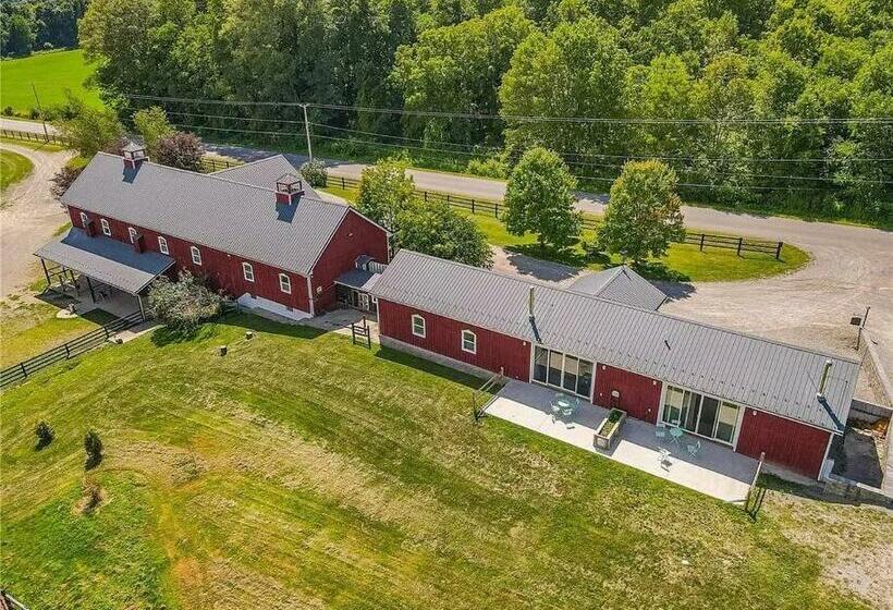 Люкс Повышенной Комфортности, Letchworth Farm Guesthouses