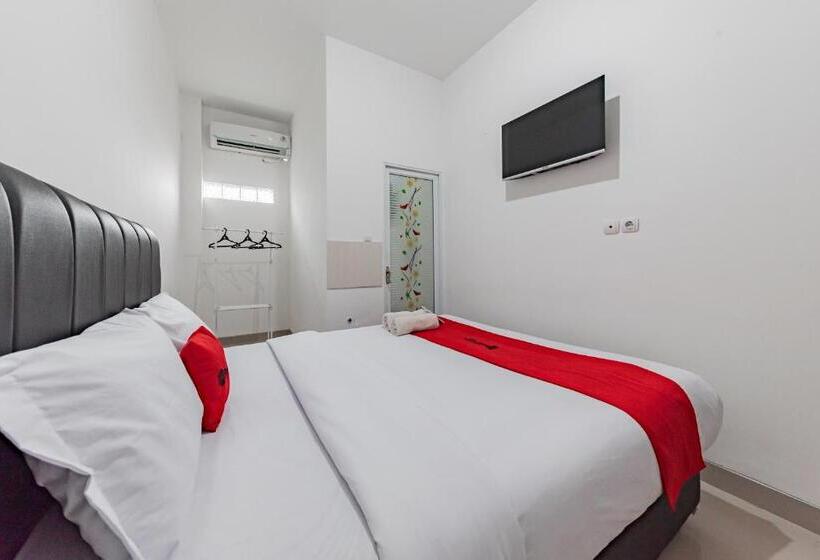 Номер Стандарт, Reddoorz @ Suryakencana Bogor