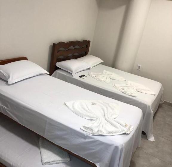 اتاق استاندارد چهار تخته, Cuiabá