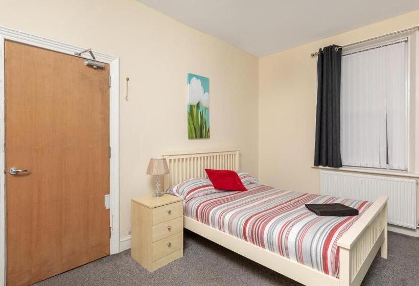Номер Стандарт Совместная Ванная, City Centre Large Luxury Rooms Free Parking