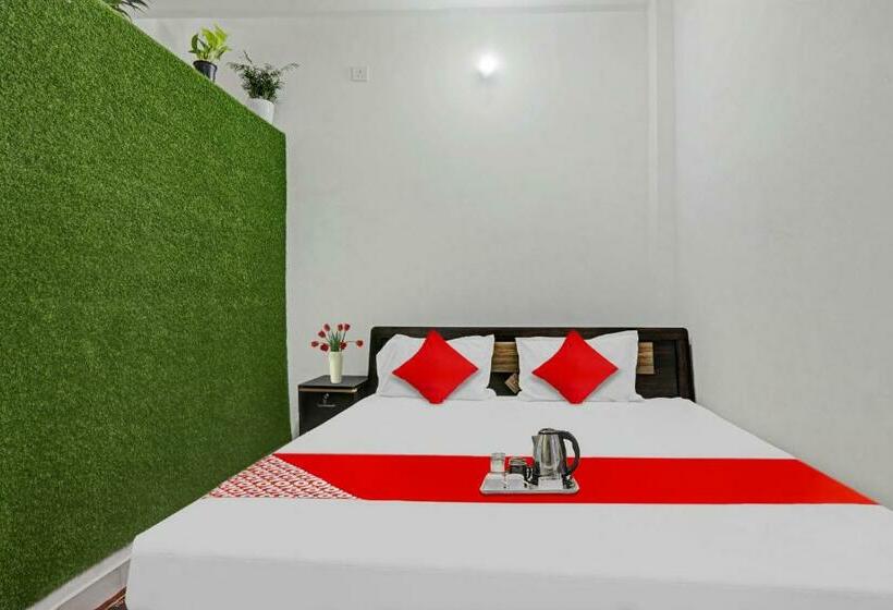 חדר קלאסי לשלושה, Flagship Hotel Ashirwad