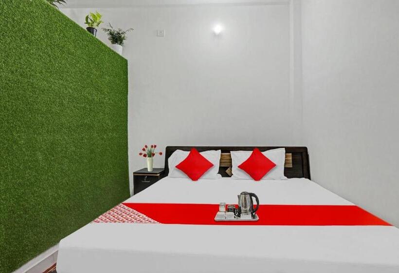 חדר קלאסי לשלושה, Flagship Hotel Ashirwad