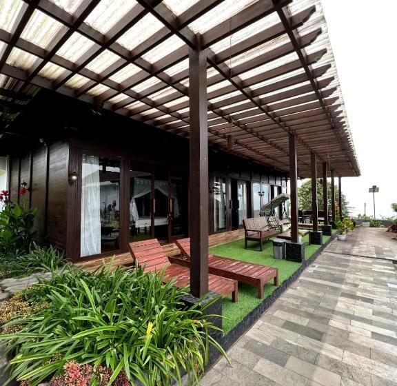 Номер Executive Вид на Бассейн, Shankara Munduk Bali