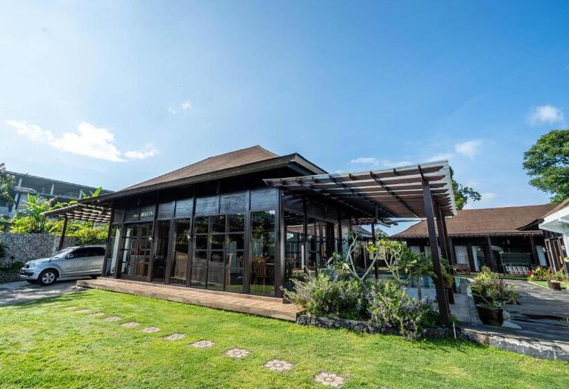 Люкс Вид на Бассейн, Shankara Munduk Bali