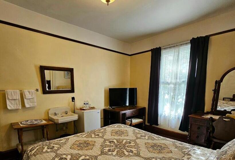 سوئیت 2 خوابه, Royal Hotel Sydney