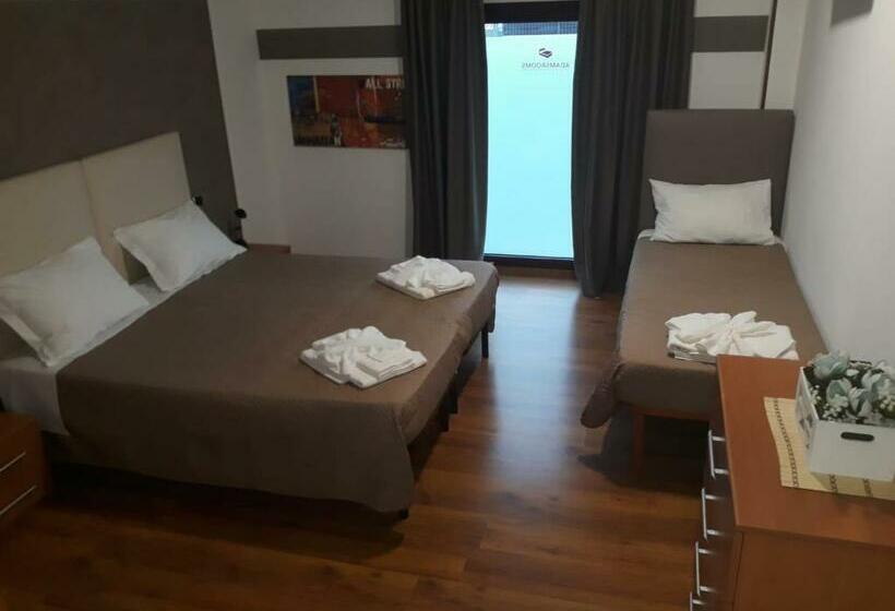 Трехместный Номер Базовый, Adams Rooms   Affittacamere