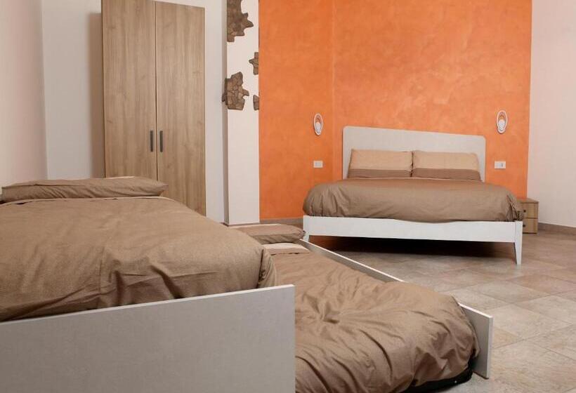 Четырехместный Номер Стандарт, Villa Martina Pia B&b