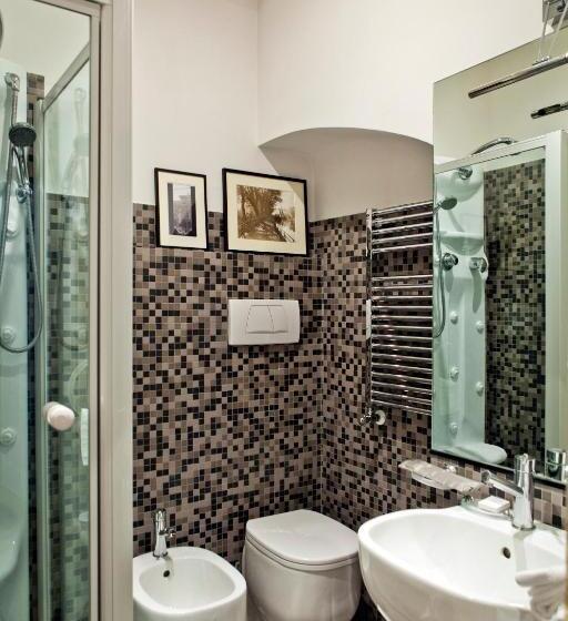 اتاق لوکس, Garibaldi Suites Piazza Di Spagna