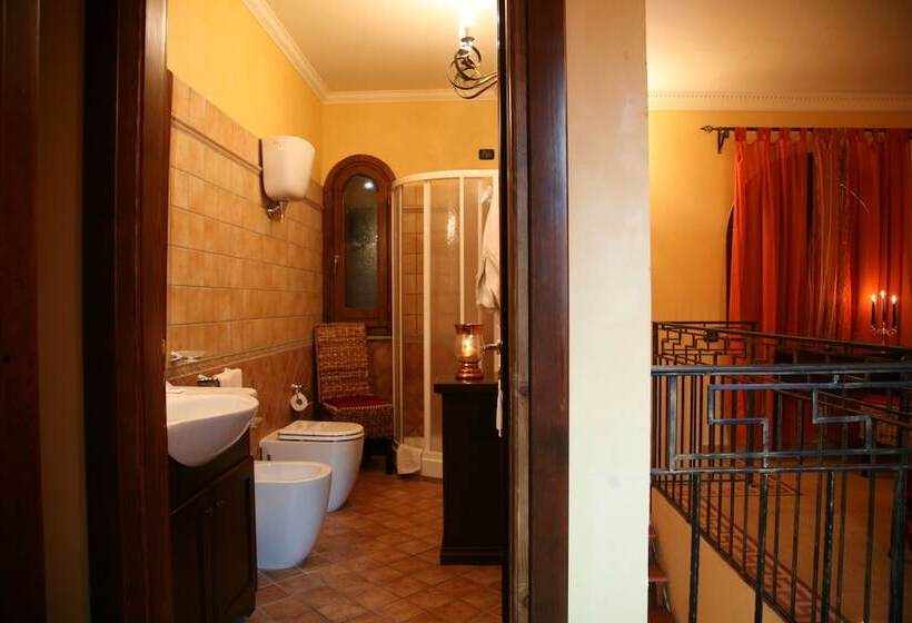 Номер Стандарт Трехместный, Villa Antica Tropea