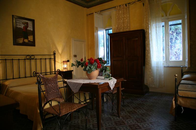 Номер Стандарт Трехместный, Villa Antica Tropea