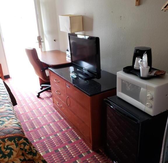 Номер Стандарт, Peach Tree Inn