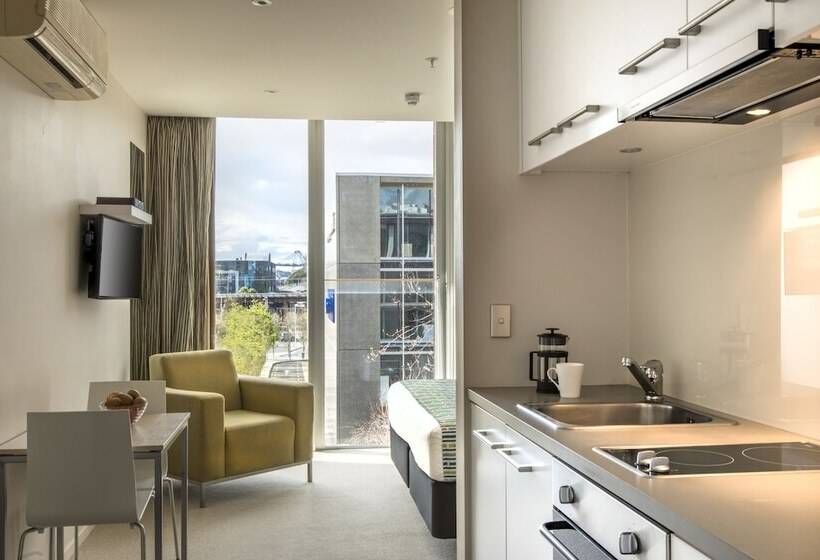 Студия Стандарт, Quest Carlaw Park Serviced Apartments