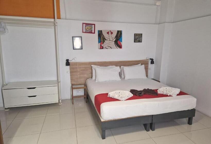 Standard Studio, Cresta Beach Studios