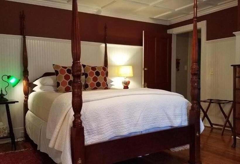 Номер Стандарт, Hummingbird Inn