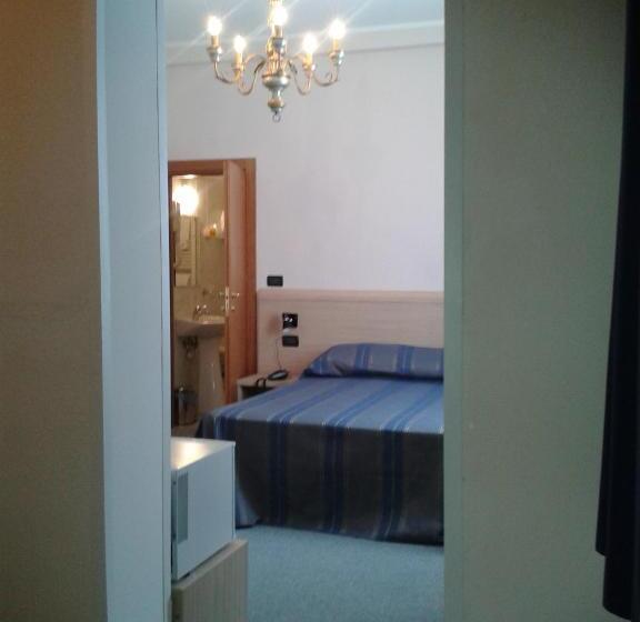 标准三人间, Albergo Villa Ester
