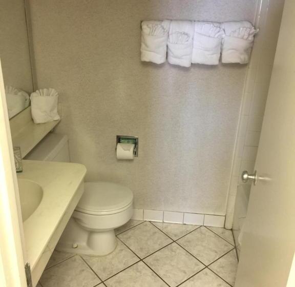 Номер Стандарт 2 Двуспальные Кровати, Boardwalk Beach Resort
