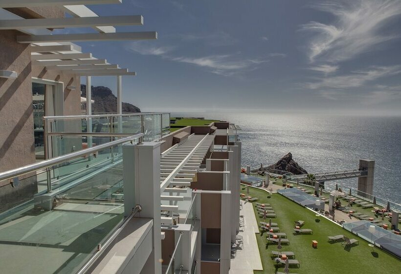 Полулюкс Вид на Море, Riviera Vista