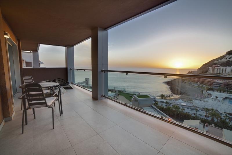 Полулюкс Вид на Море, Riviera Vista