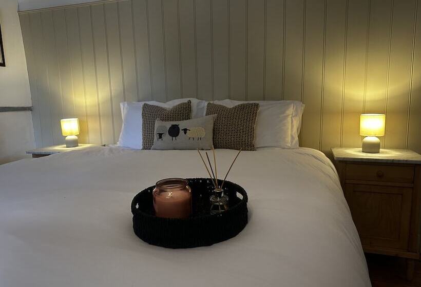 스위트, Woolpack Inn
