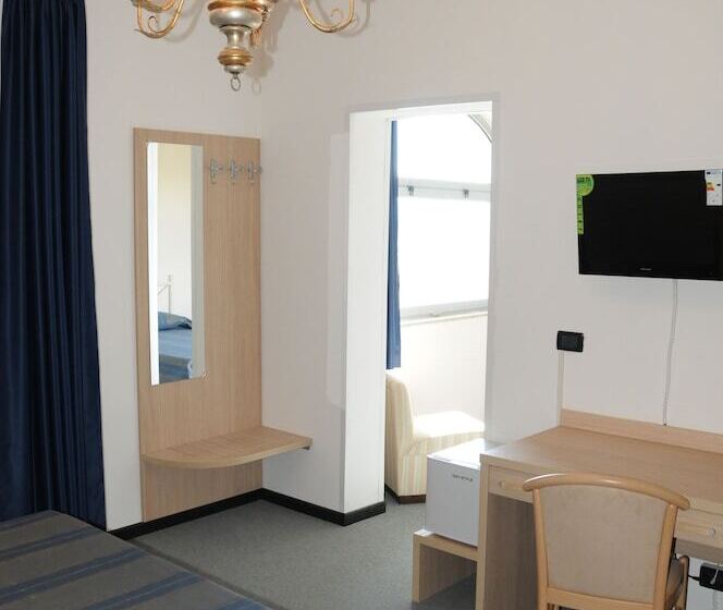 标准三人间, Albergo Villa Ester