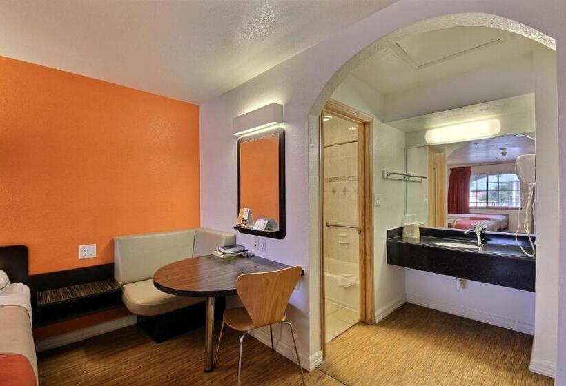 Стандартный Номер Кровать Кинг, Motel 6edinburg, Tx