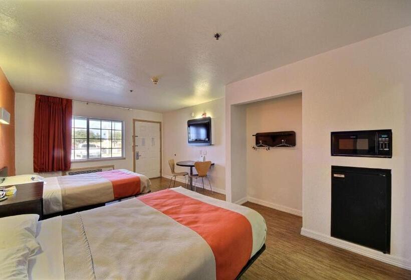 Номер Стандарт, Motel 6edinburg, Tx