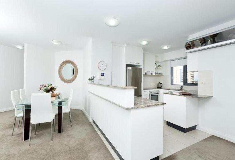 침실 3개 아파트, Sevan Apartments Forster