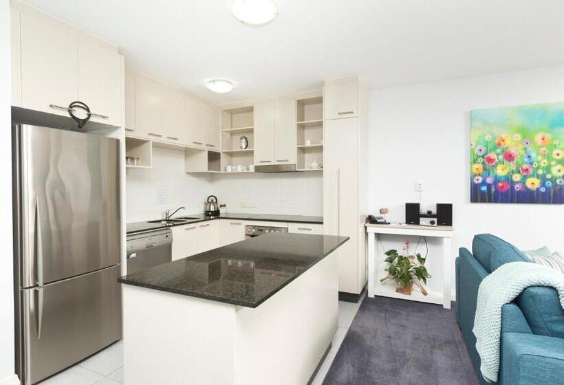 2 Bedrooms Apartment City View, Sevan Apartments Forster