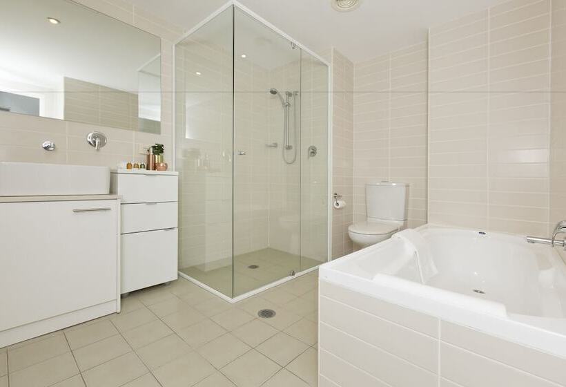 침실 3개 아파트, Sevan Apartments Forster