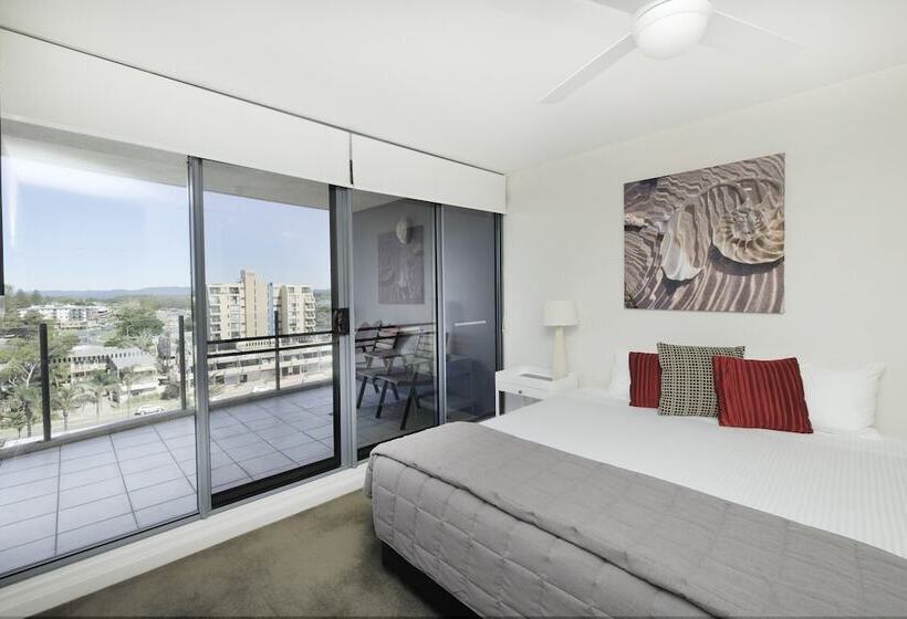 2 Bedroom Apartment with Views, Sevan Apartments Forster