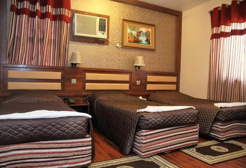 Четырехместный Номер Deluxe, Downtown