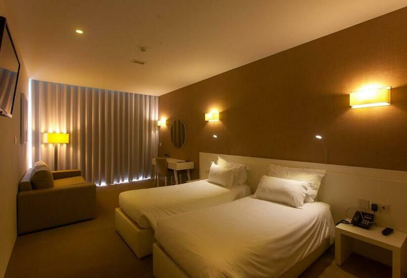 سوییت جونیور, Tempus Hotel & Spa