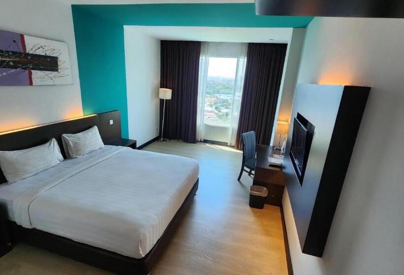 اتاق دلوکس با تخت کینگ و چشم‌انداز شهر, King S Hotel Nagoya Batam