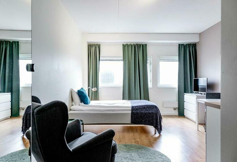 Студия Стандарт, Parttime Home Rotebro