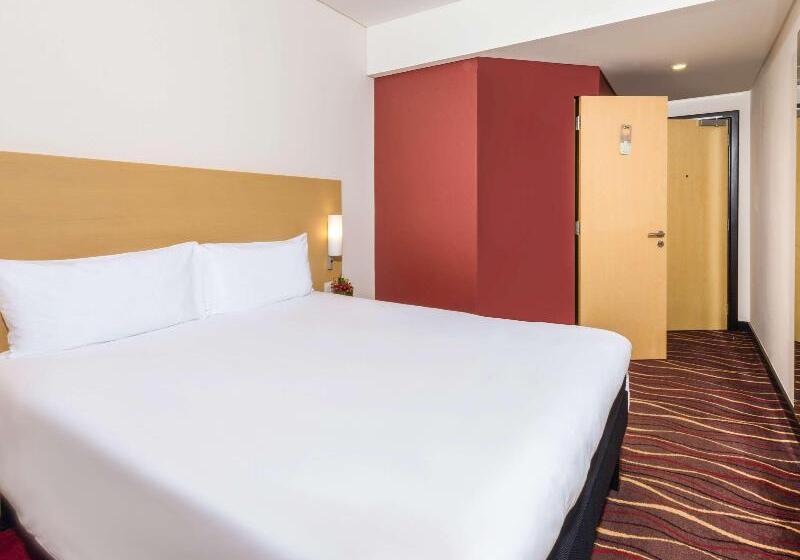سوییت, Ibis Seef Manama
