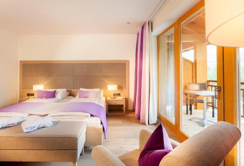 Номер Стандарт с Балконом, Dolomitengolf Hotel & Spa