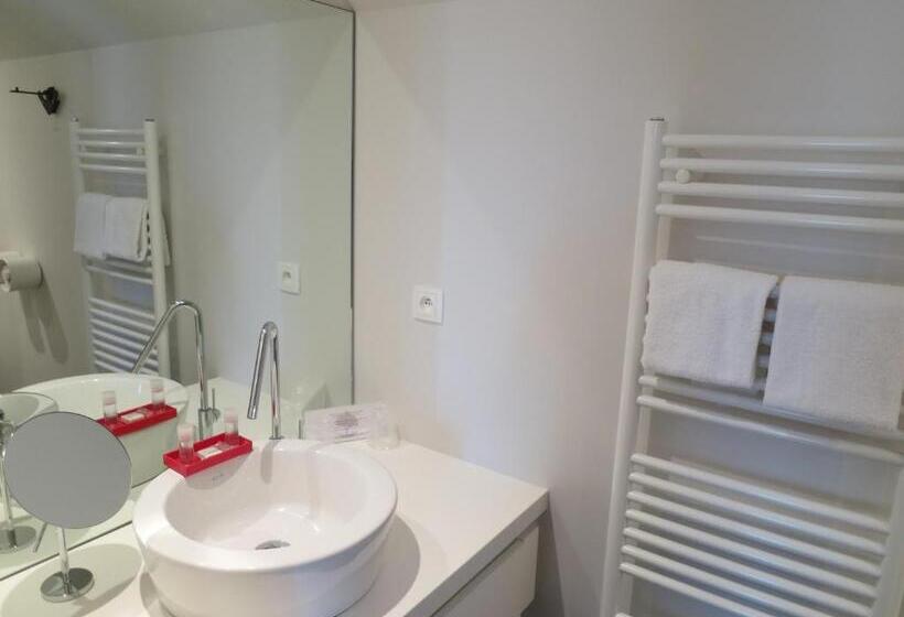 Quarto Estandar, Ar Iniz