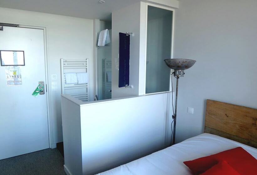 Quarto Estandar Vista Mar, Ar Iniz