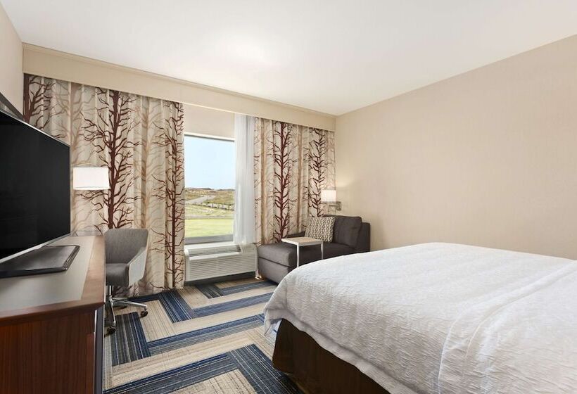 キングサイズベッドのスタンダードルーム, Hampton Inn Kennewick At Southridge