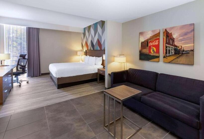 Люкс Deluxe Кровать Кинг, La Quinta Inn & Suites By Wyndham Tulsa Downtown   Route 66