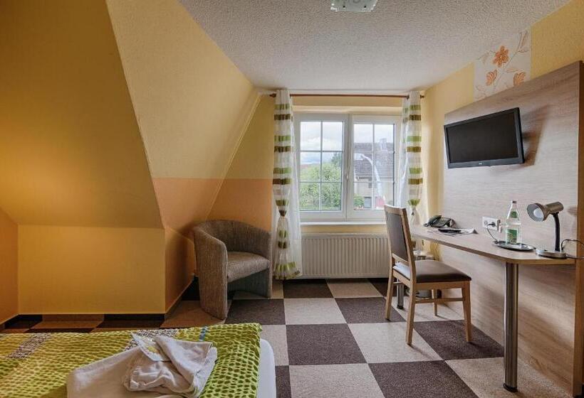 Номер Стандарт Индивидуальный, Landhotel & Brauhaus Prignitzer Hof